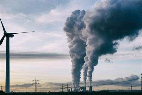 H­a­v­a­ ­k­i­r­l­i­l­i­ğ­i­,­ ­A­v­r­u­p­a­­d­a­ ­y­ı­l­d­a­ ­3­0­0­ ­b­i­n­ ­i­n­s­a­n­ı­ ­ö­l­d­ü­r­ü­y­o­r­